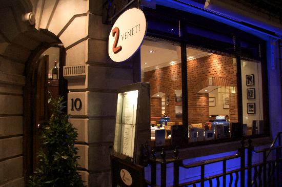 2 veneti 10 wigmore street 1